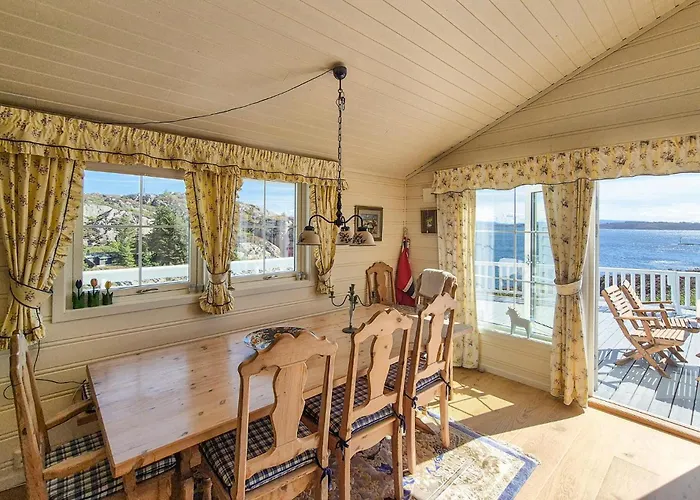 4 Bedroom Gorgeous In Ferienhaus Steinsland (Vestland)