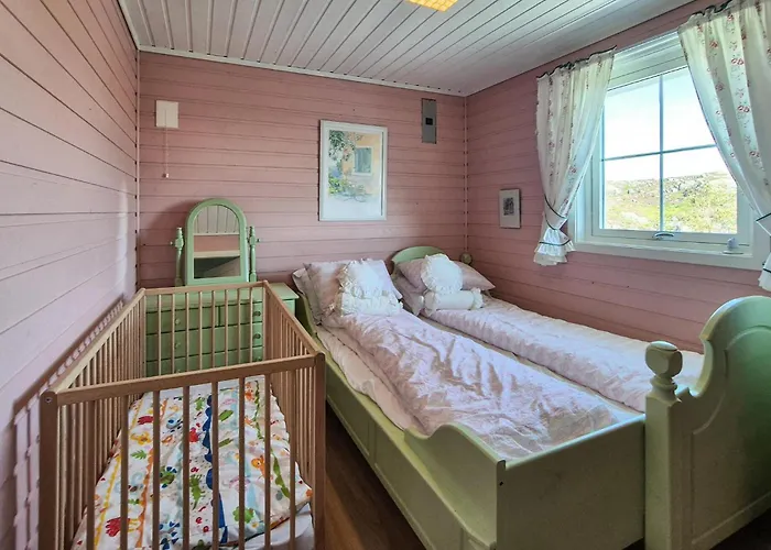 Semesterbostad 4 Bedroom Gorgeous In
