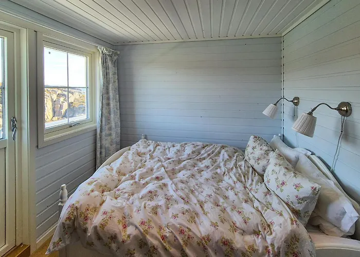 4 Bedroom Gorgeous In Steinsland (Vestland)